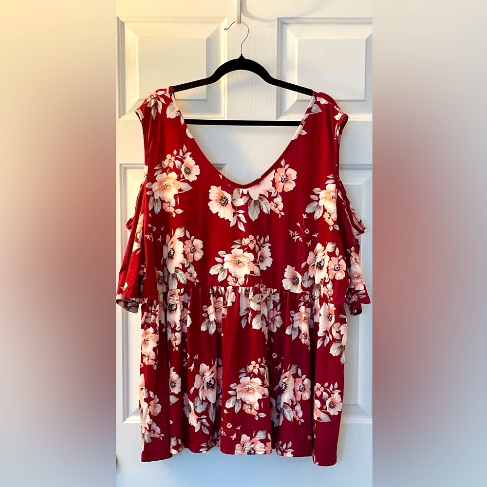ALLEGRACE Women's Plus Size Cold Shoulder Tunic Top Short Sleeve Tunics V Neck
